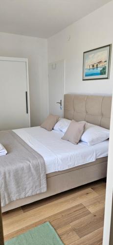 Antruzo Room