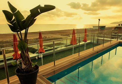 Apartaments Maritim — Castelldefels — photo 2