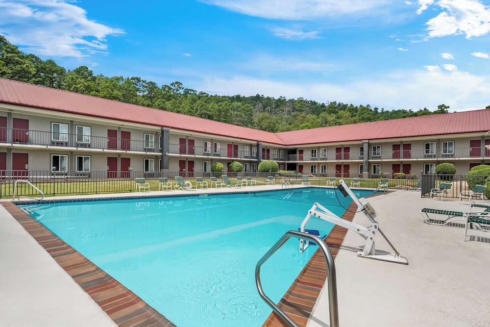 Red Roof Inn Hot Springs - photo 23