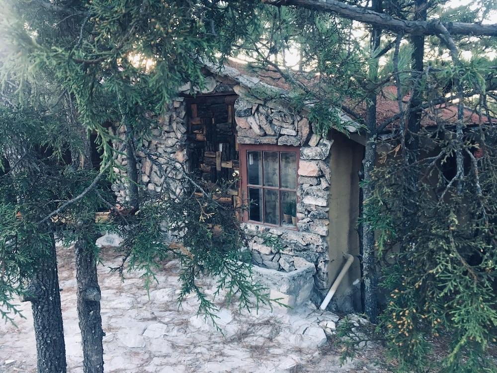 Cabañas La Aldea - carbon neutral hotel in Cuauhtemoc