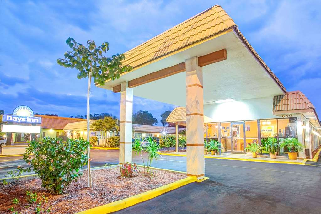 Days Inn by Wyndham St. Petersburg Central in St. Petersburg, United States