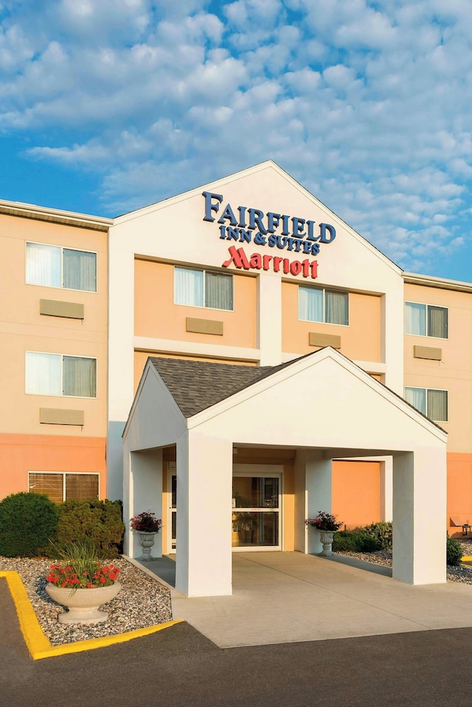 Fairfield Inn & Suites Fargo - photo 26
