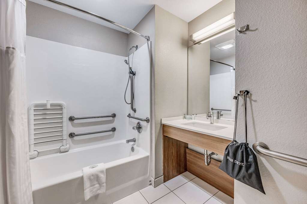 Microtel Inn & Suites by Wyndham Sweetwater - photo 18