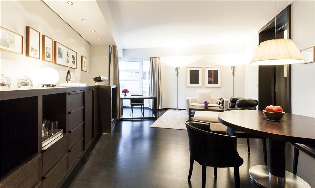 BERGH-White-Kitchen-110515