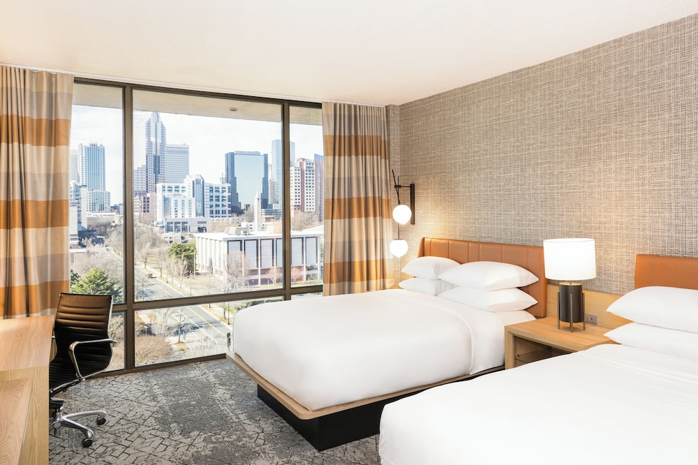 Sheraton Charlotte Hotel - photo 5