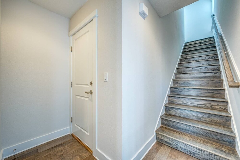 Beach Escape Three Luxury Townhome — Jacksonville Beach