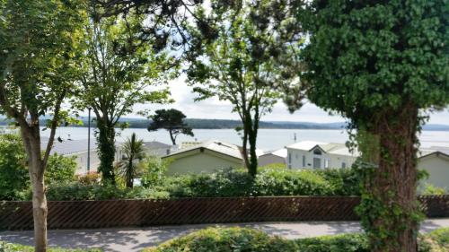 Pine Ridge 59 Rockley Park Poole with sea view sleeps six in Poole, United Kingdom