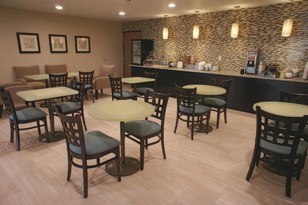 La Quinta Inn & Suites by Wyndham Castle Rock - photo 23