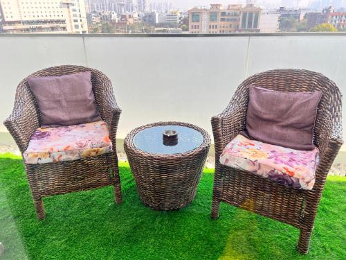 Executive Deluxe Apartment with Panoramic View in Heart of Gurgaon