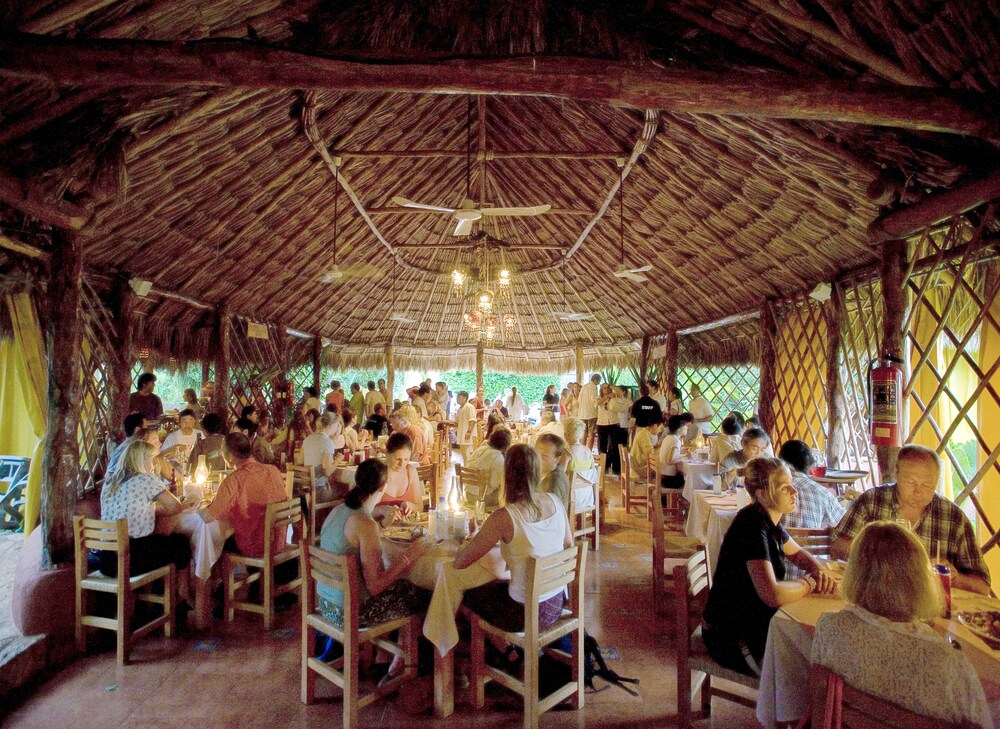 Food Court