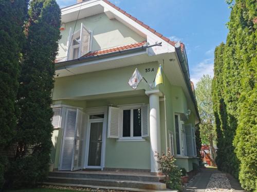 Csokonai guesthouse — 4-Star Luxury Hotel in Zamardi, Hungary