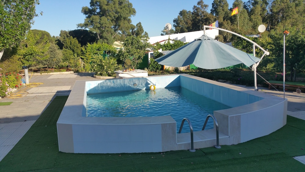 La Casita en finca La Guindilla — 4-Star Luxury Hotel in Gibraleon, Spain