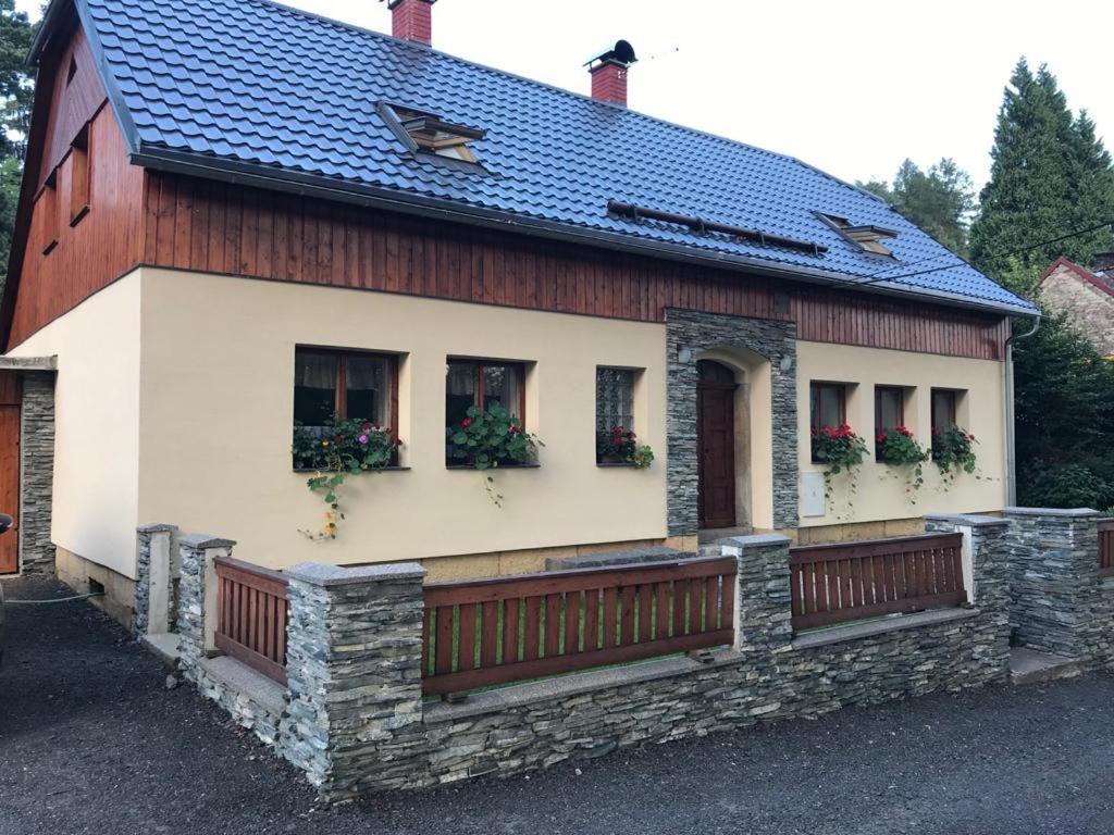Chalupa Brtníky — hotel in Stare Krecany