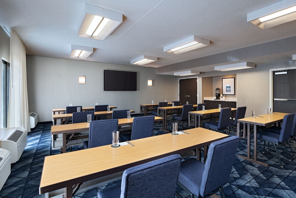 Courtyard by Marriott Dallas Richardson at Spring Valley - photo 24