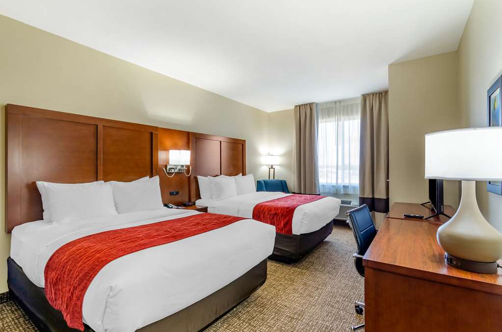 Comfort Inn & Suites Salina North - photo 14
