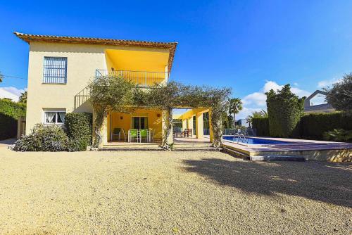 Villa Gio PlusHolidays — 5-Star Luxury Hotel in Calp, Spain
