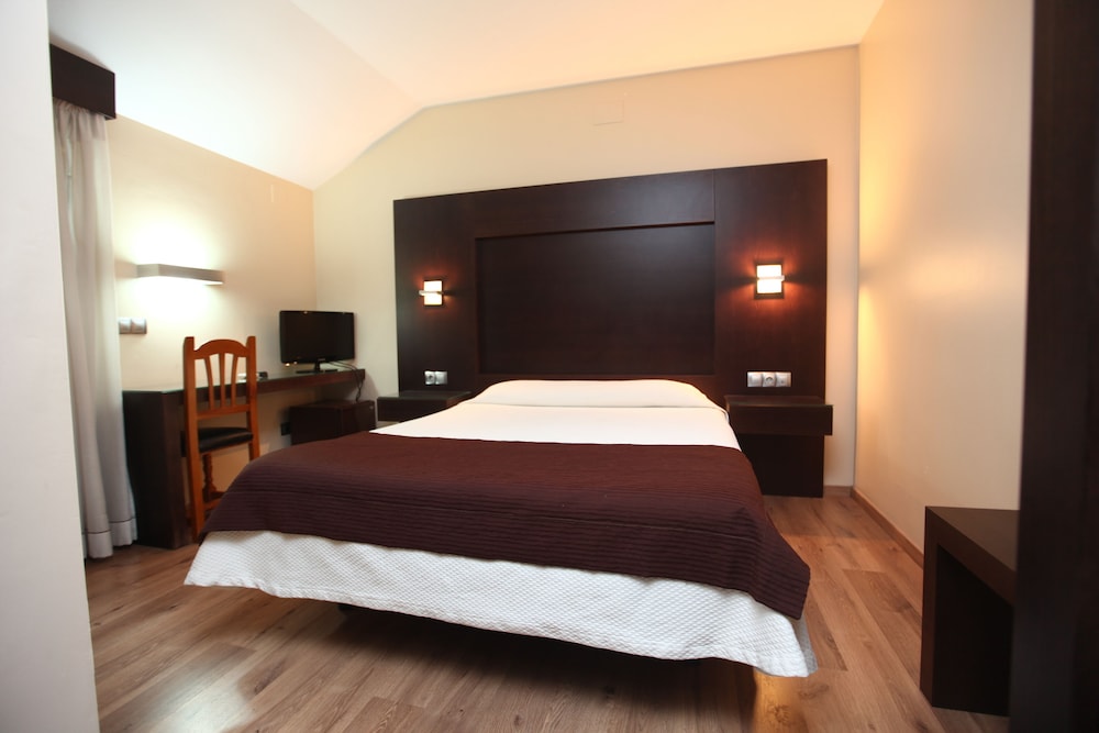 Hotel Anabel Baza - carbon neutral hotel in Baza