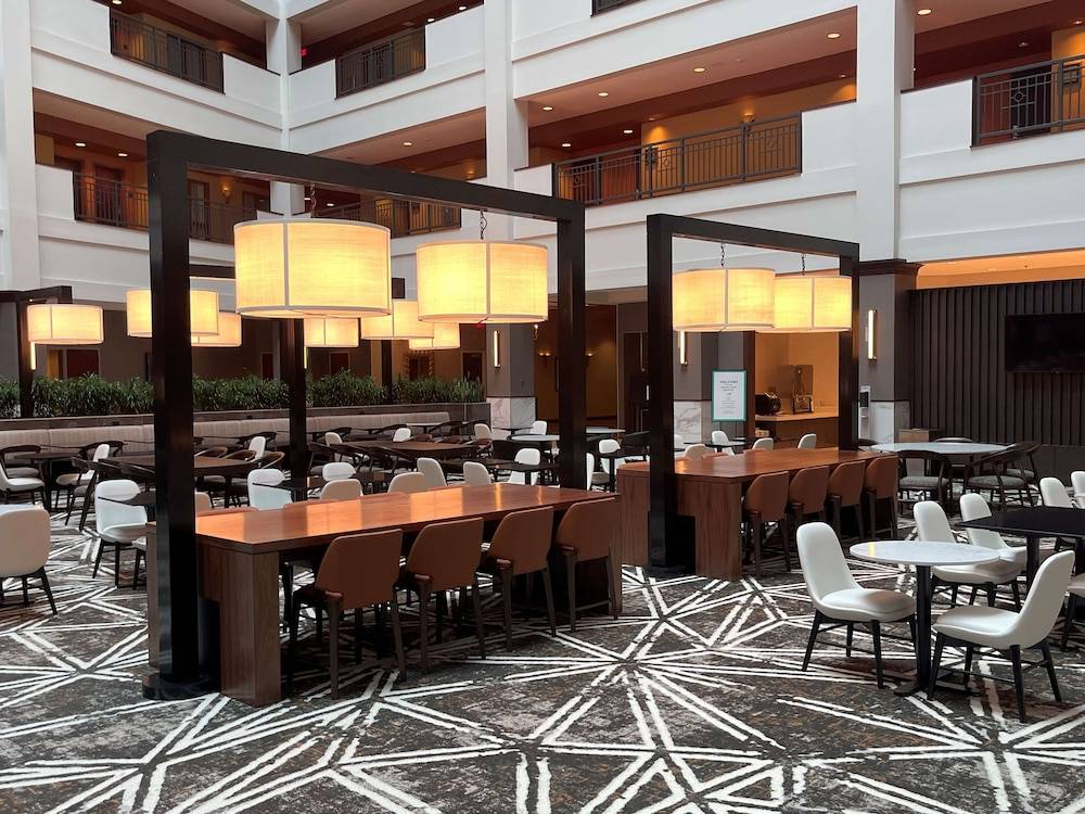Embassy Suites by Hilton Huntsville - photo 4