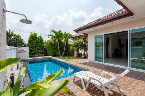 Luxury 3 bed pool villa — 4-Star Luxury Hotel in Bang Lamung, Thailand