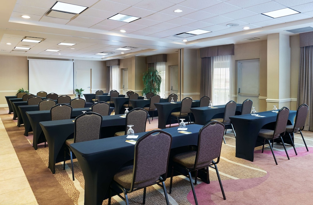 Hilton Garden Inn Charlotte North - photo 29