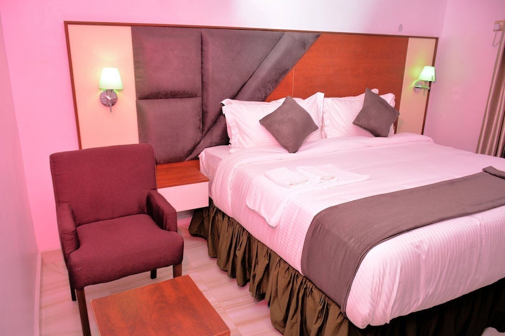Vacation Villa Hotel and Suites — Asaba — photo 2
