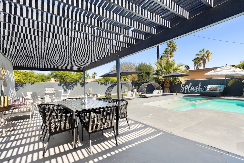 The Llama House by Avantstay Featured on Hgtv Resort Style Pool & Spa Permit#4277 - photo 25