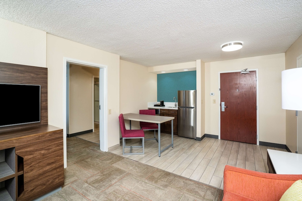 Hampton Inn & Suites West Little Rock - photo 14