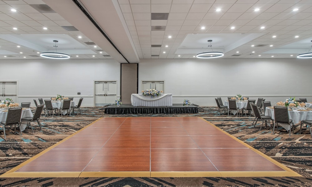 Staybridge Suites Oxnard River Ridge by IHG - photo 64