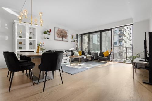 Spacious modern 2BR apartment at Central OSLO BARCODE — 4-Star Luxury Hotel in Oslo, Norway