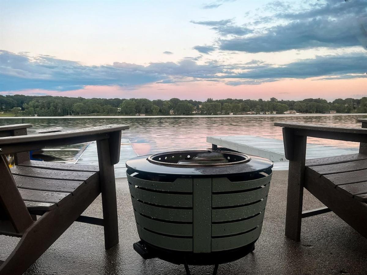 Relax & Play Private Dock Water Toys Fire Pit — hotel near Decatur Airport