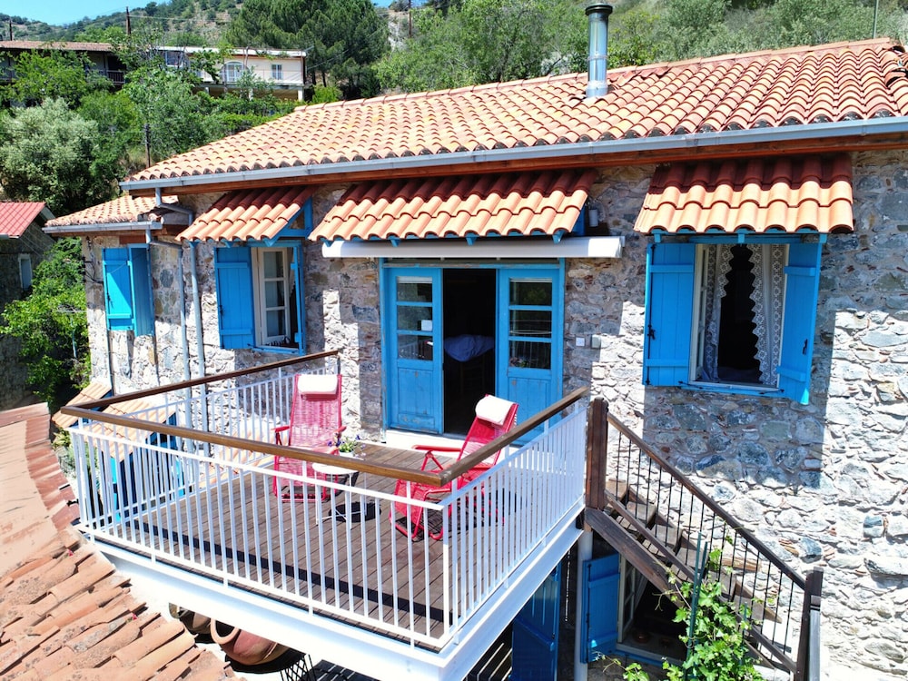 Your Traditional Holiday Cottage Nicosia 1004