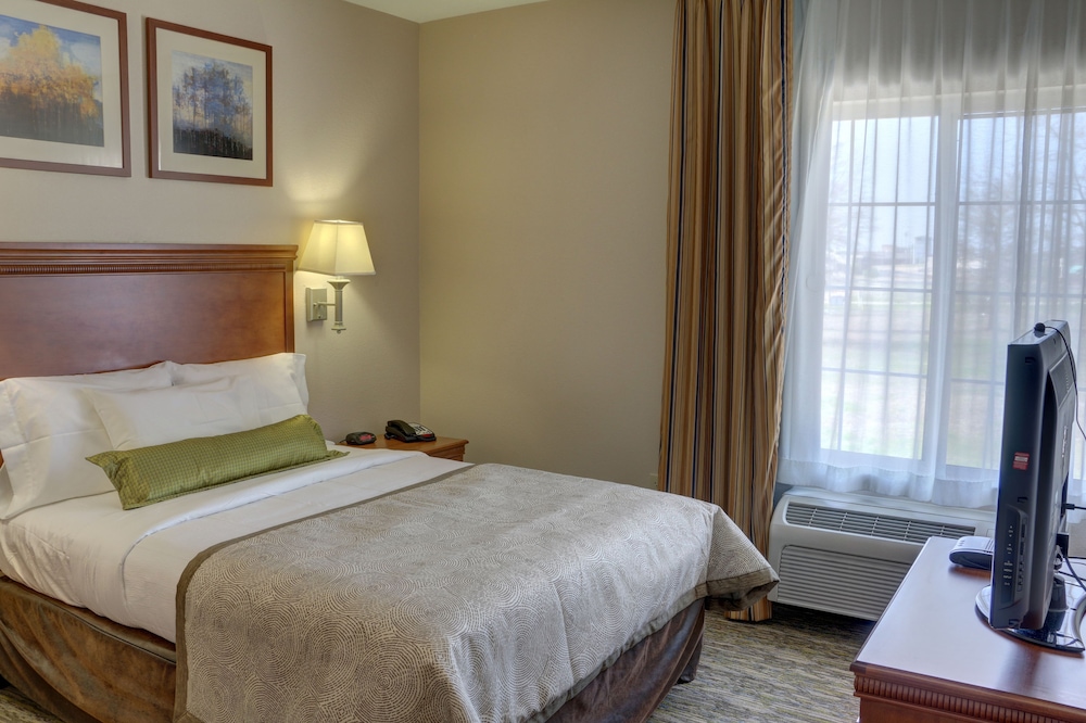 Candlewood Suites Texarkana by IHG - photo 9