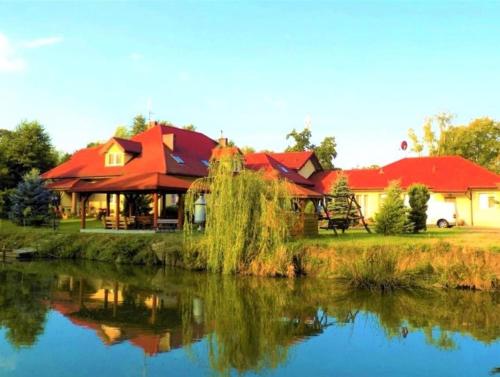 Łódzki Dom Noclegowy Łódź Helenówek Pokoje Z Łazienkami Fvat Parking in Lodz, Poland