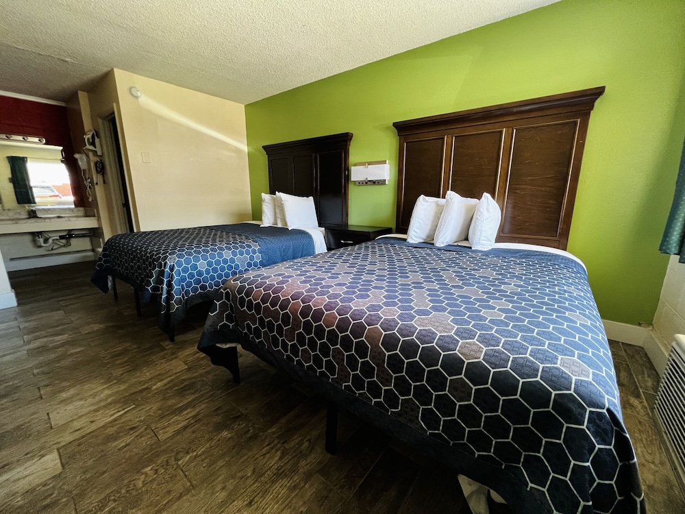 Vagabond Inn Cedar City - photo 26