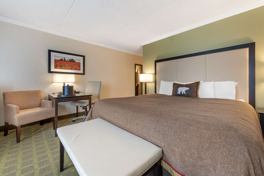 Best Western Plus White Bear Country Inn - photo 2