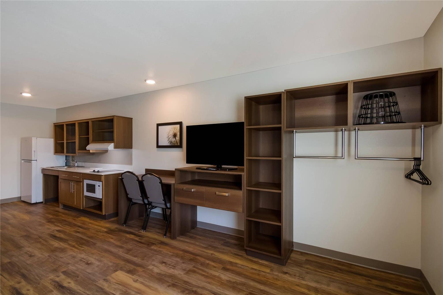 Woodspring Suites Panama City Beach - photo 12