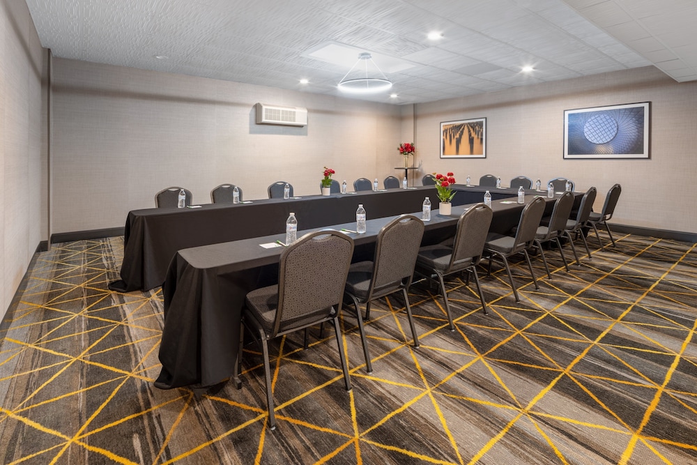 Holiday Inn Poughkeepsie by IHG - photo 39