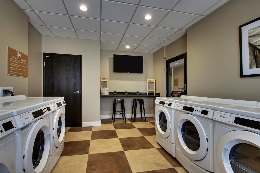 Candlewood Suites Wichita East by IHG - photo 28
