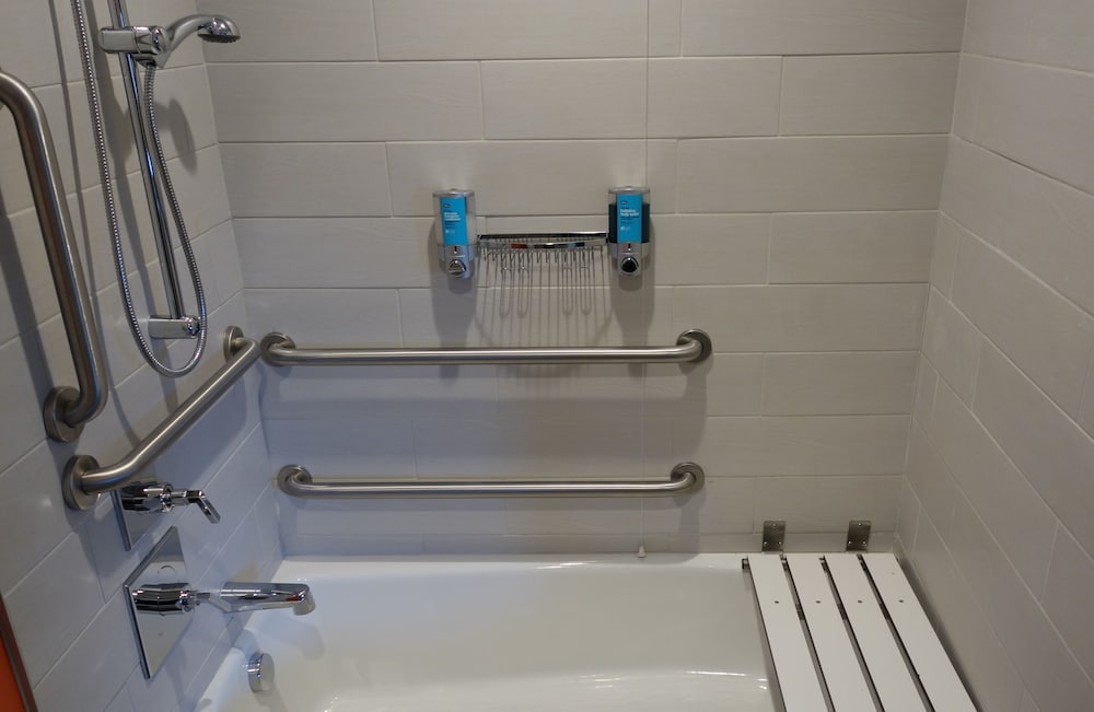 Aloft Raleigh Durham Airport Brier Creek - photo 36