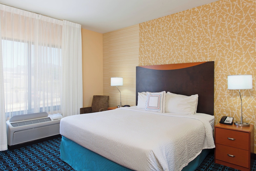 Fairfield Inn & Suites by Marriott El Paso - photo 7