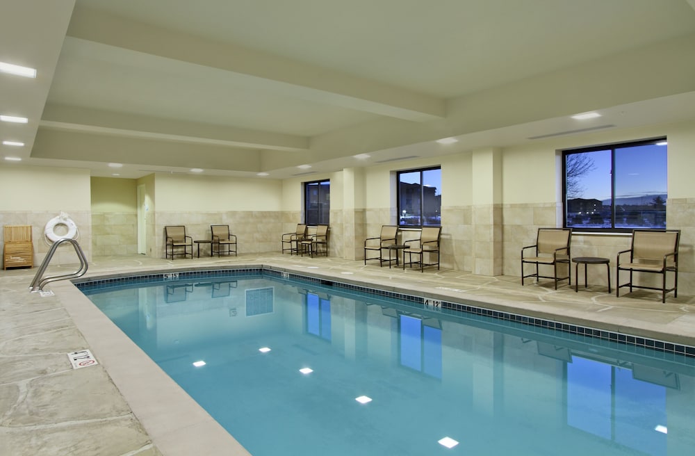 Holiday Inn Express & Suites Colorado Springs First & Main by IHG - photo 22