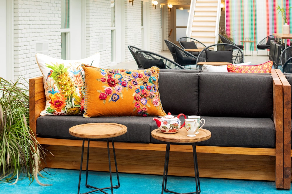 Bluebird Spa City Motor Lodge - photo 5