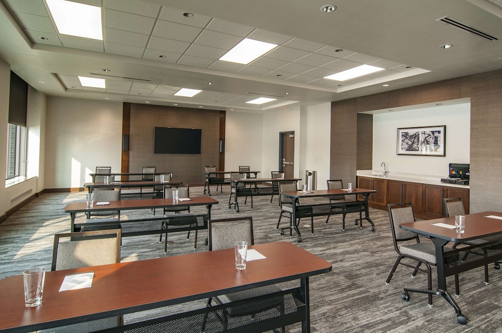 Hyatt Place Sioux Falls South - photo 18