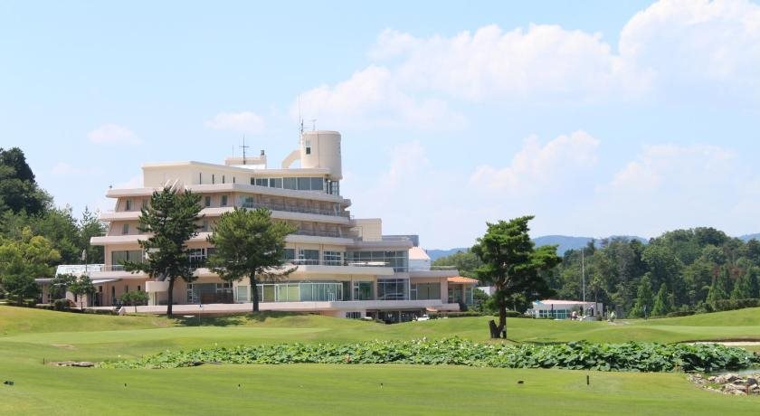 Lake Forest Resort — 4-Star Luxury Hotel in Nara-Shi, Japan