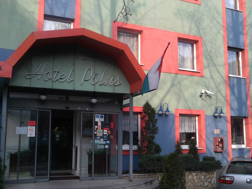 Polus Hotel - carbon neutral hotel in Budapest