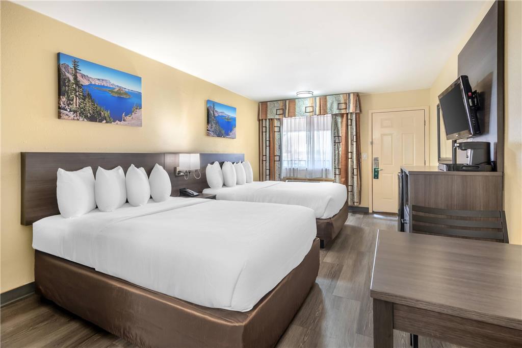 Quality Inn Klamath Falls Crater Lake Gateway - photo 8