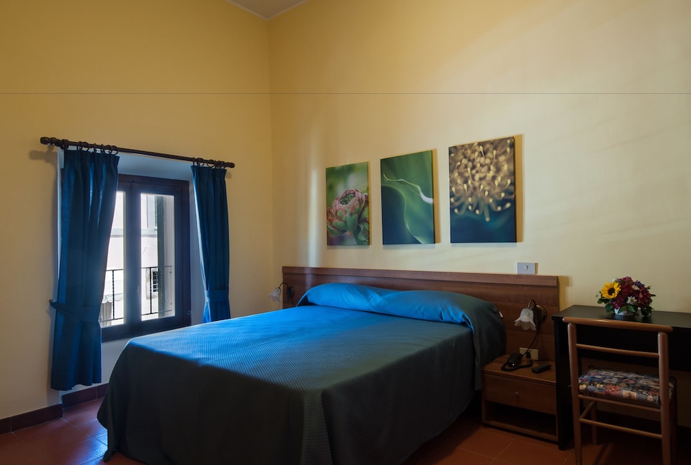 Hotel Capranica — hotel in Capranica