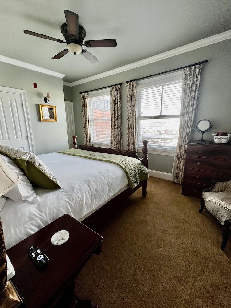 Almondy Inn - photo 70