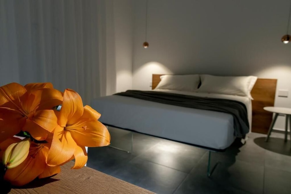 32Venti Comfort Apartments Trapani — 4-Star Luxury Hotel in Trapani, Italy