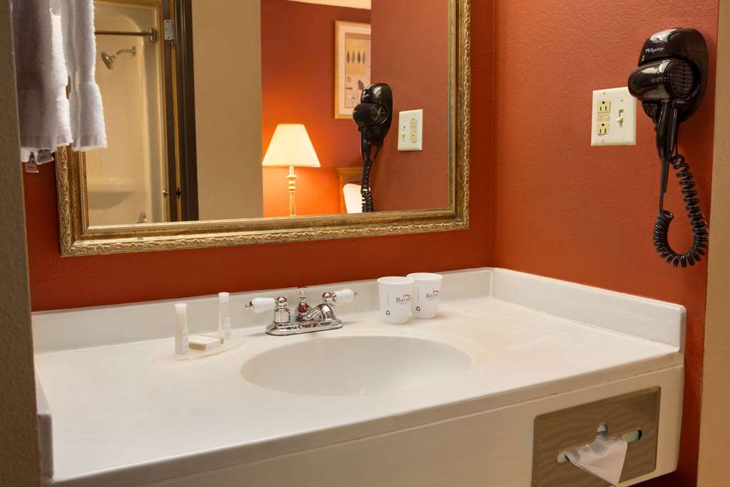 Baymont by Wyndham Oklahoma City Airport - photo 18
